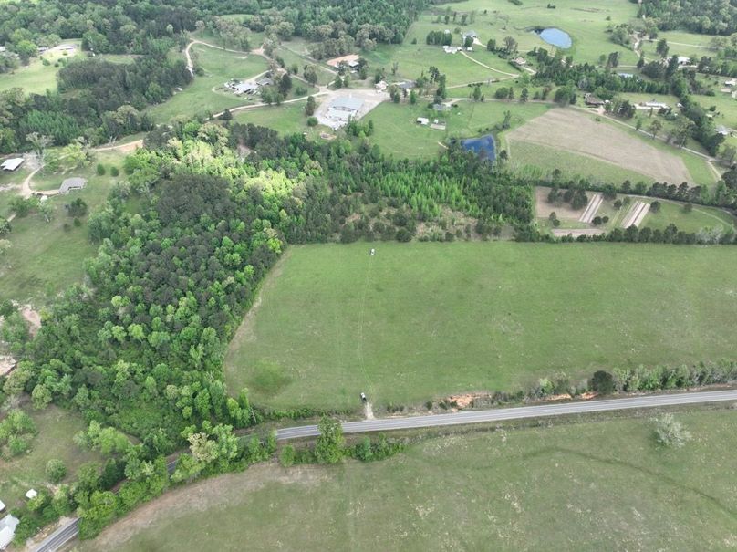 dji_fly_20260415_114012_403_1776345038288_photo