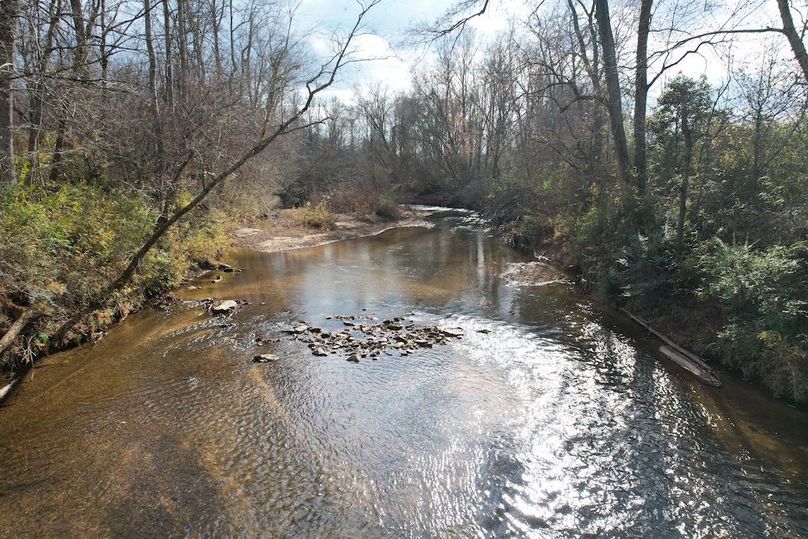 dji_fly_20251120_024250_938_1763686315580_photo