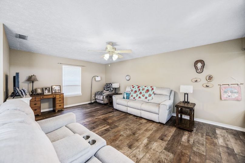 22 Pics for Fiver - Rusk co 67ac-04