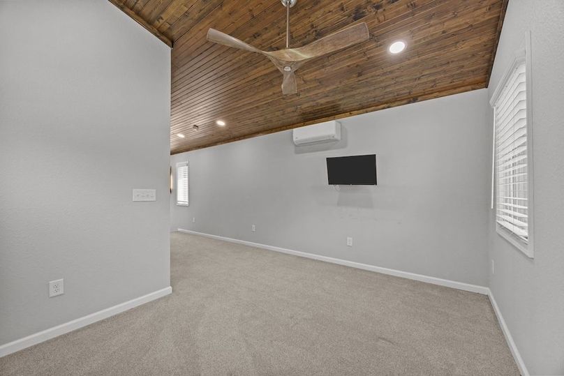 52-web-or-mls-4928 Yellow Creek Rd 091