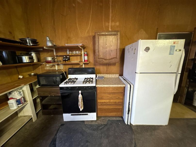 Calhoun, WV 132.84 AC Szegi 2-096