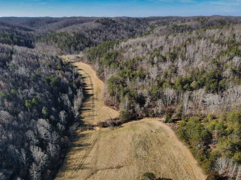046 aerial view looking up the valley