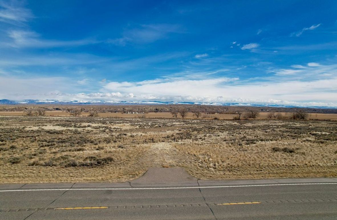 3CF94A70-630D-4177-B336-64606C42ED79_1_201_a