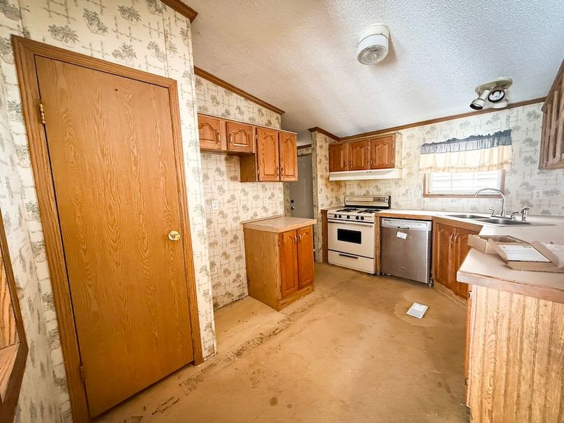 Jefferson_NY_1.04_Community_Ba nk_Photos_5