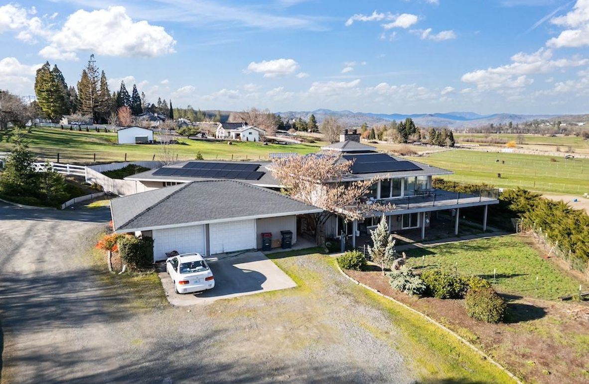 4400 old stage rd, central point, or 97502-dr-01