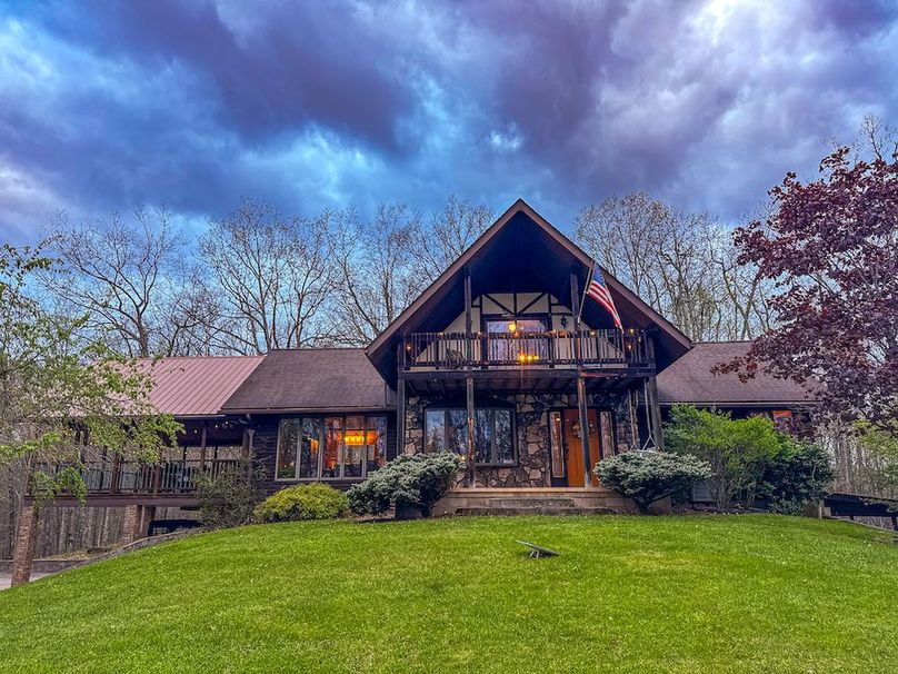 Calhoun, WV 132.84 AC Szegi 2-003