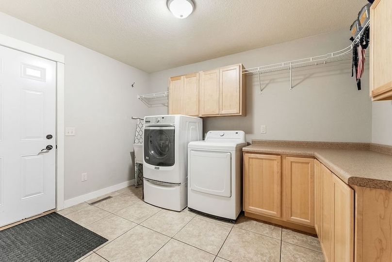 20-web-or-mls-194 Northbay Dr-92