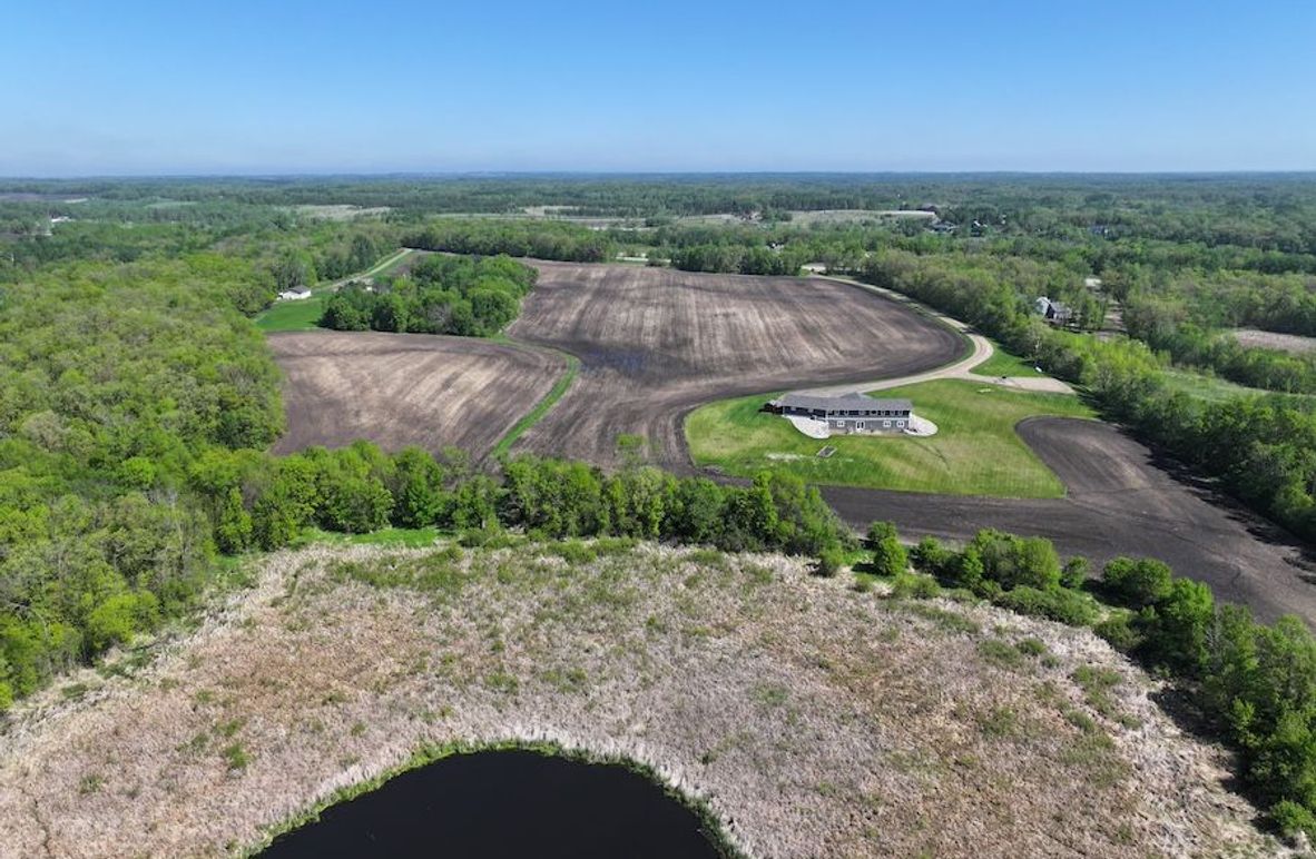 6dji_fly_20250522_113016_0526_1747938982733_photo