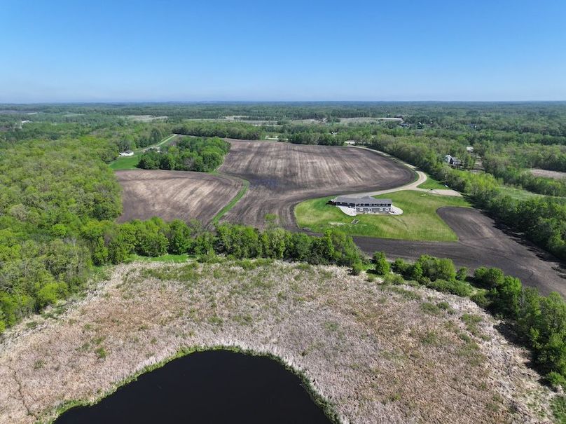 6dji_fly_20250522_113016_0526_1747938982733_photo