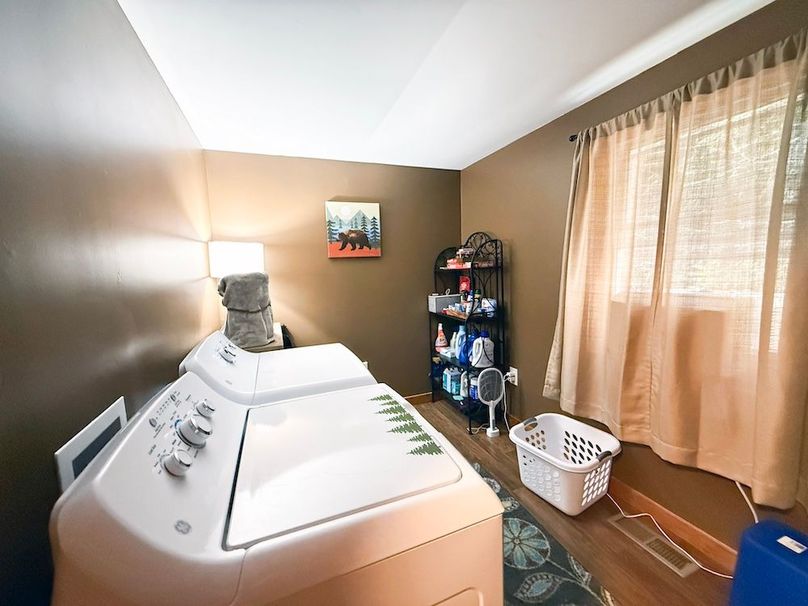 Tompkins NY 87 Allen Photos 7