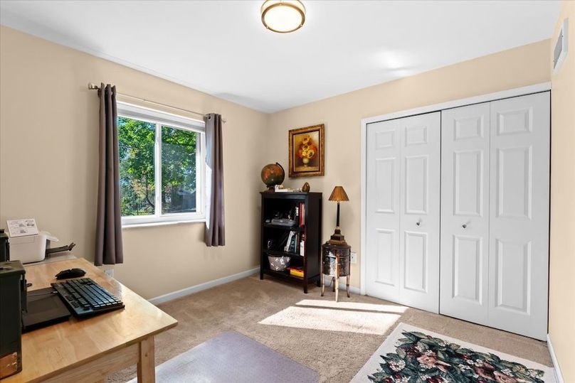 15-10932 Green Oaks Dr