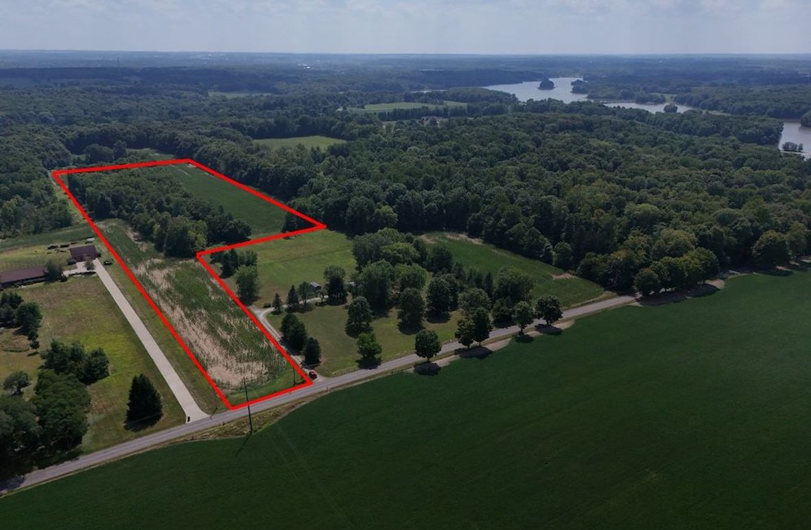 390AGL NE CORNER FACING  RESERVOIR