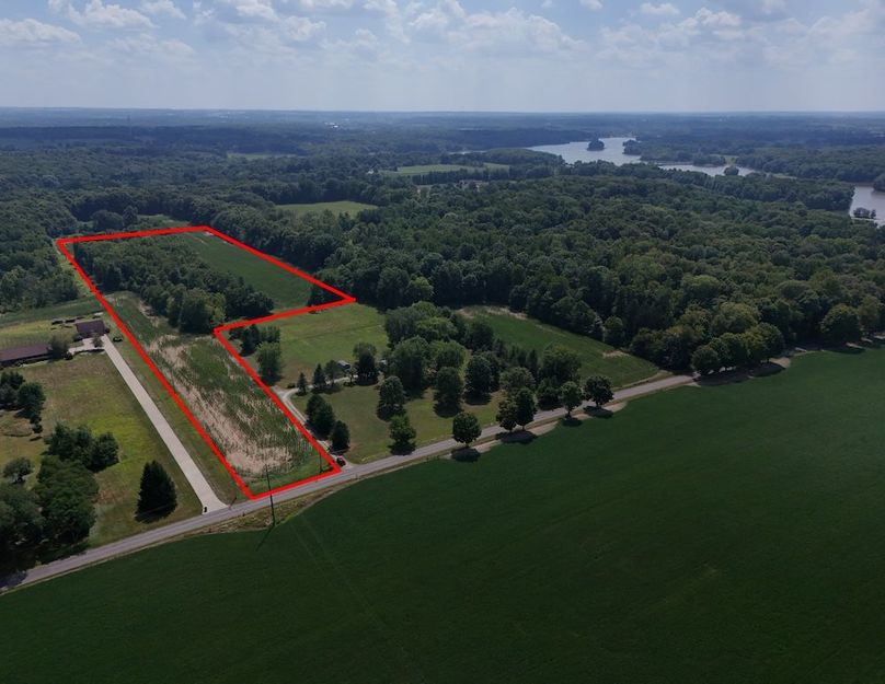 390AGL NE CORNER FACING  RESERVOIR