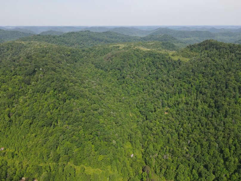 006 amazing aerial drone shot looking East over the ridetops