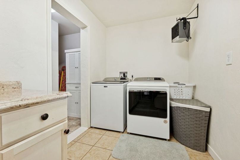 77-web-or-mls-26068 US 550 -77