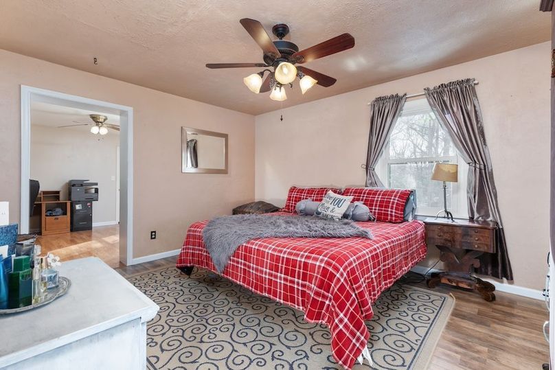 28-2E6A7645_  1857 Marys Shady Ln - Absolute Altitude - 4 - 2025 - 17
