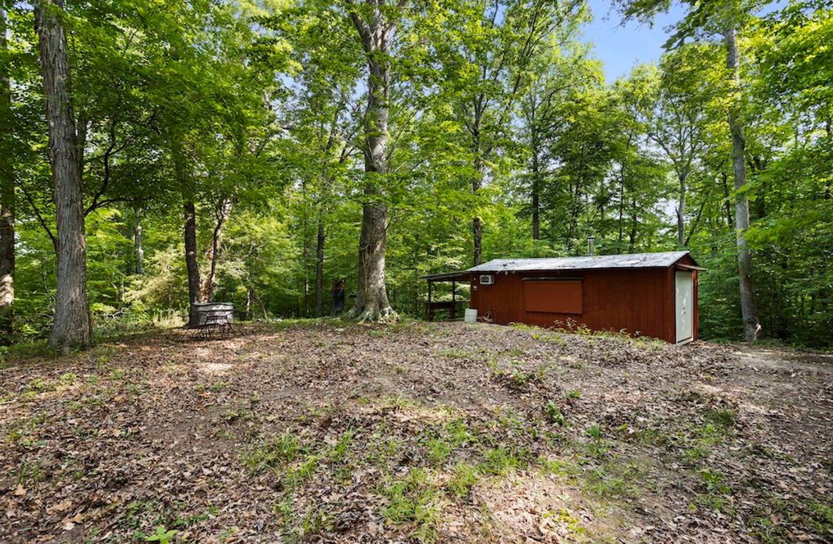 05 Cabin