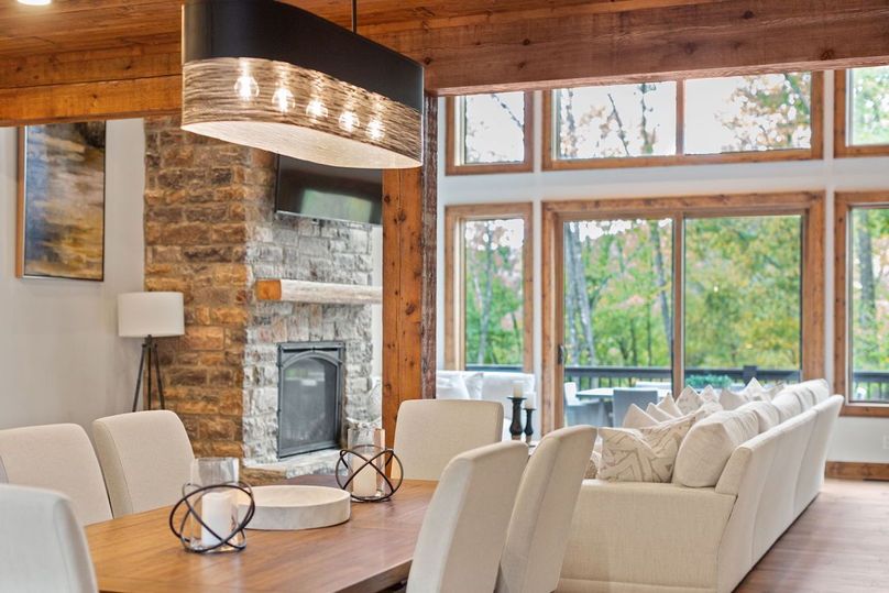 44-web-or-mls-6400 Golf Club Drive-55