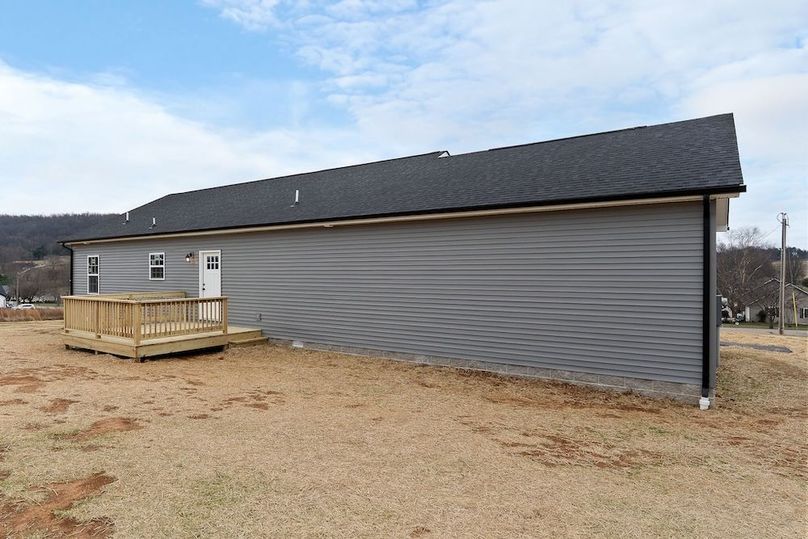 Pix 26 Ext Rear angle