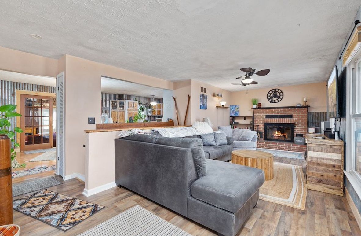 05-2E6A7562_  1857 Marys Shady Ln - Absolute Altitude - 4 - 2025 - 01