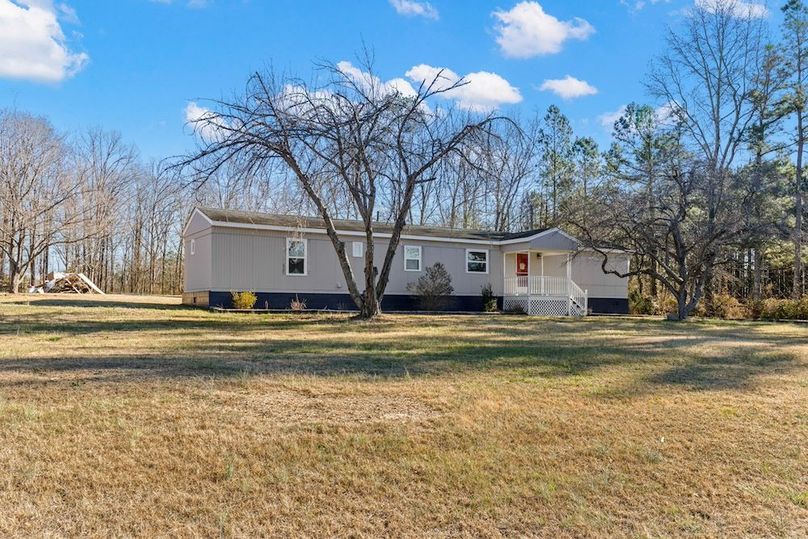 6-27-web-or-mls-870-S-Hill-Rd-27