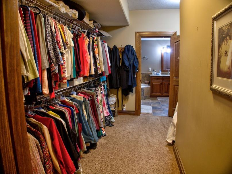 10Master Closet