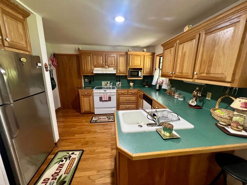 552368AC-1EE6-4D4F-A71F-8A9D7E0DE6BC_1_201_a