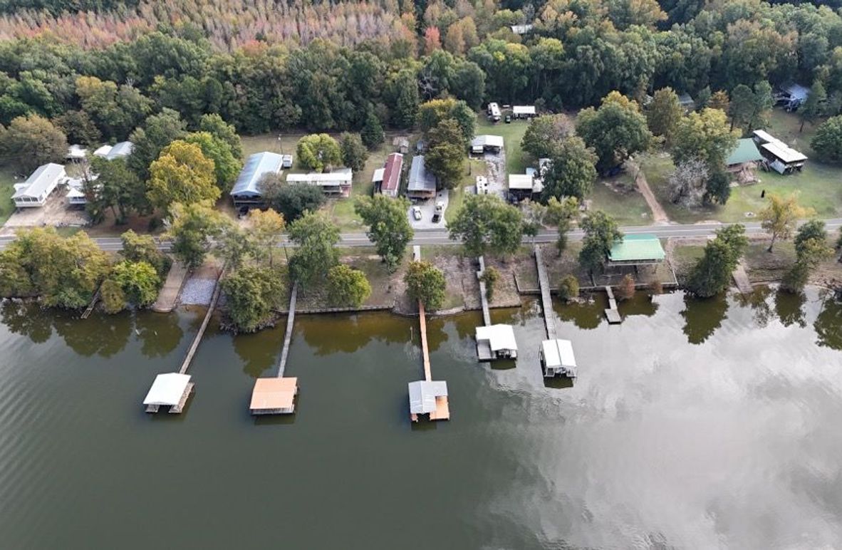 dji_fly_20251107_015710_0005_1762484067714_photo