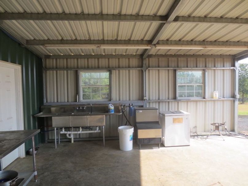 BFE6F28E-B058-408B-BE5F-261045C69809_1_105_c