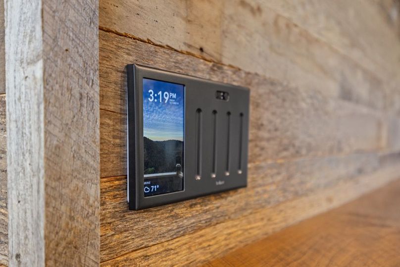 045 smart control capabilities throughout