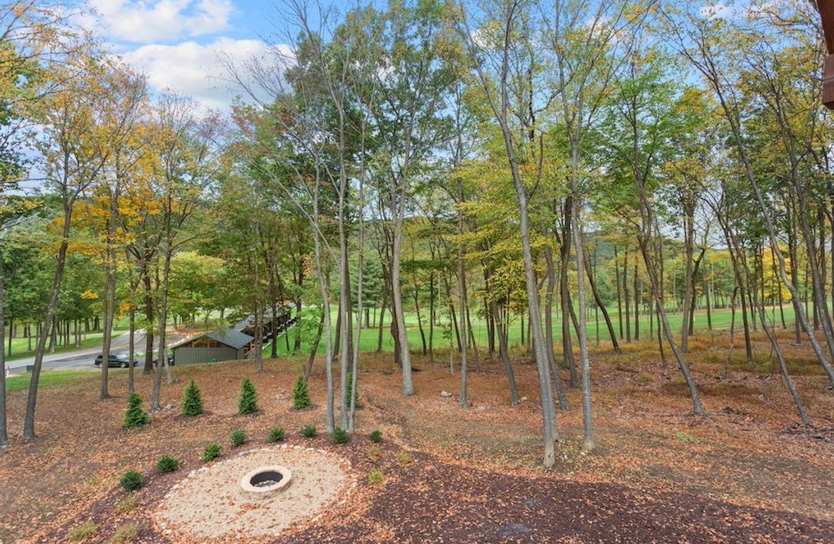 1-web-or-mls-6390 Golf Club Drvie-50