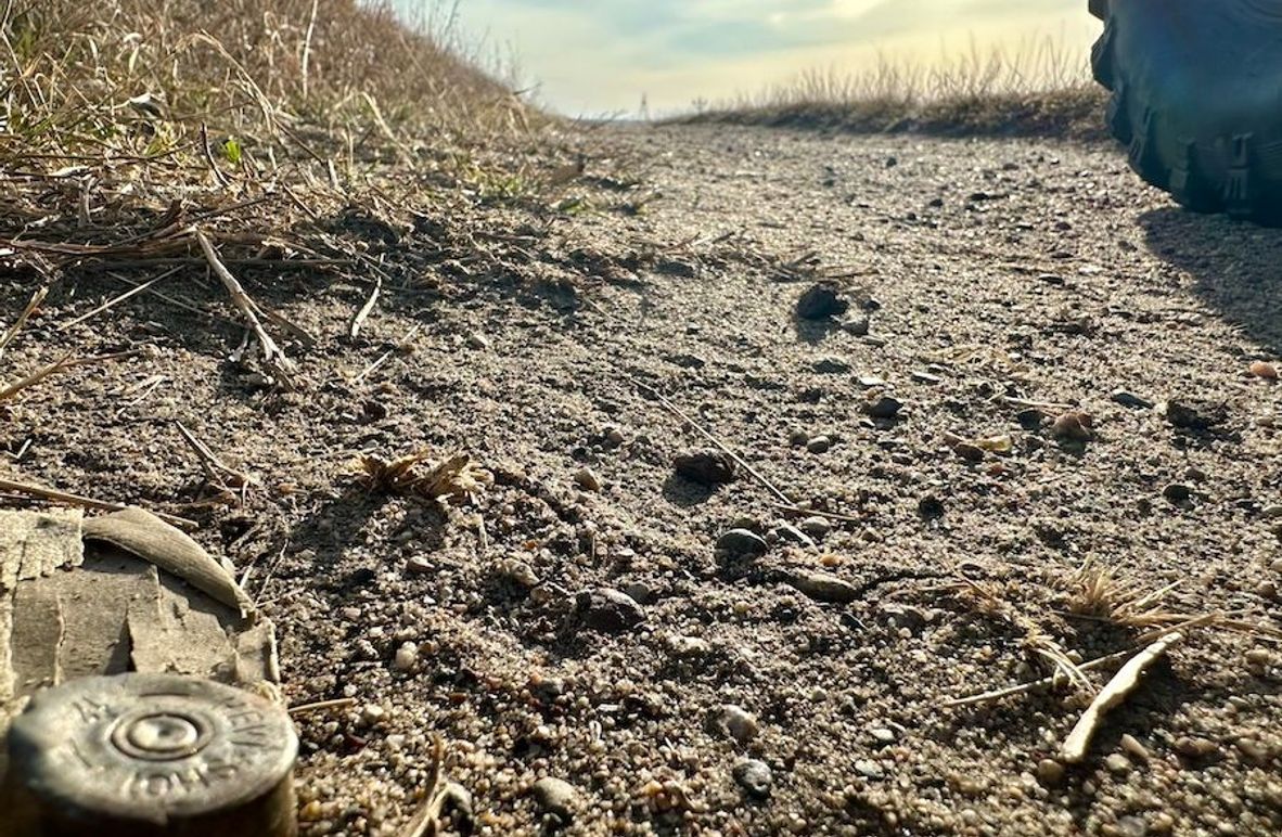 2IMG_5374_Shotgun_Shell_on_Trail