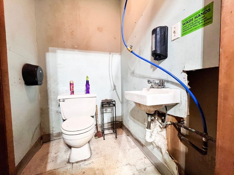 Oswego_1.79_Paro_Photos_19