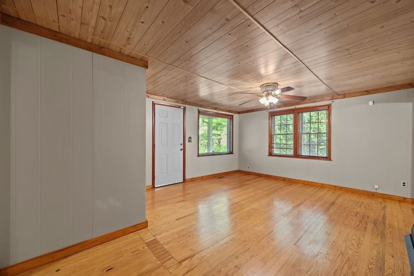 25-web-or-mls-58 Stillhouse Branch Rd 029