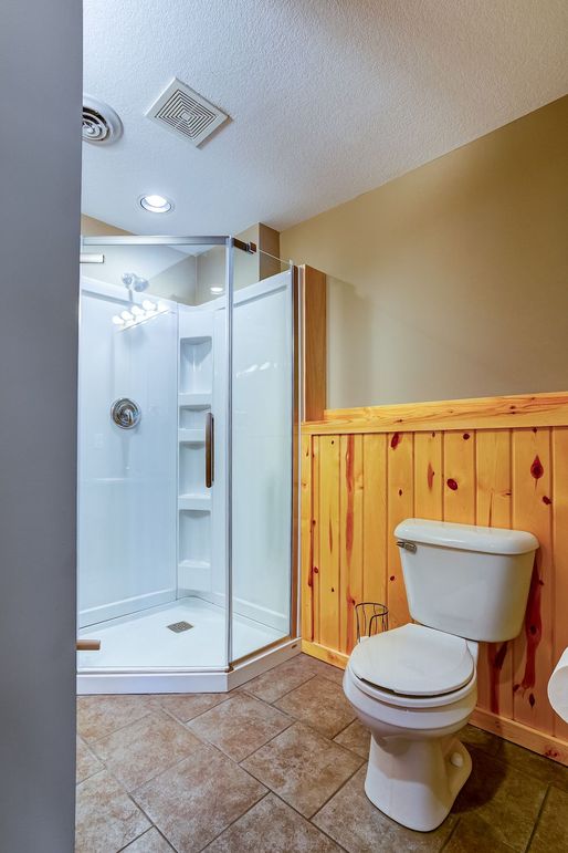 2137_195th_Ave_Int_©_Picture_this_Inc-21