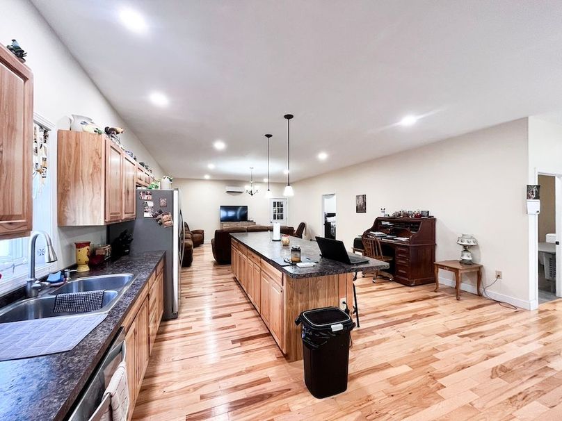 Oswego_1.79_Paro_Photos_5