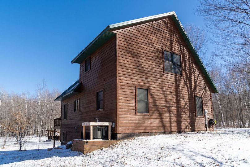 2137_195th_Ave_Ext_©_Picture_this_Inc-24