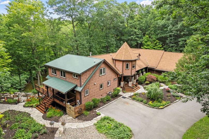 127 Black River Retreat Drone