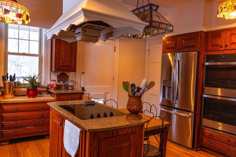 Lewis, WV 246 E 1st Wyllie-025