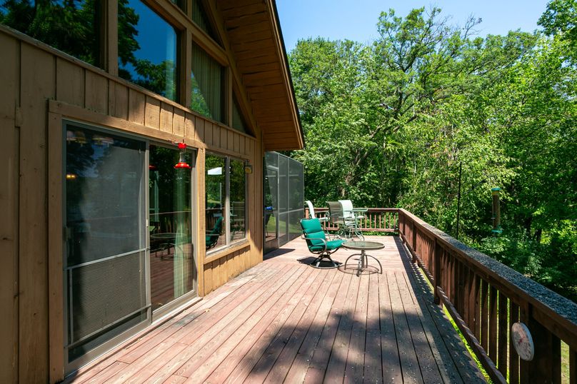 2227_95th_St_©_Picture_This_Inc-8