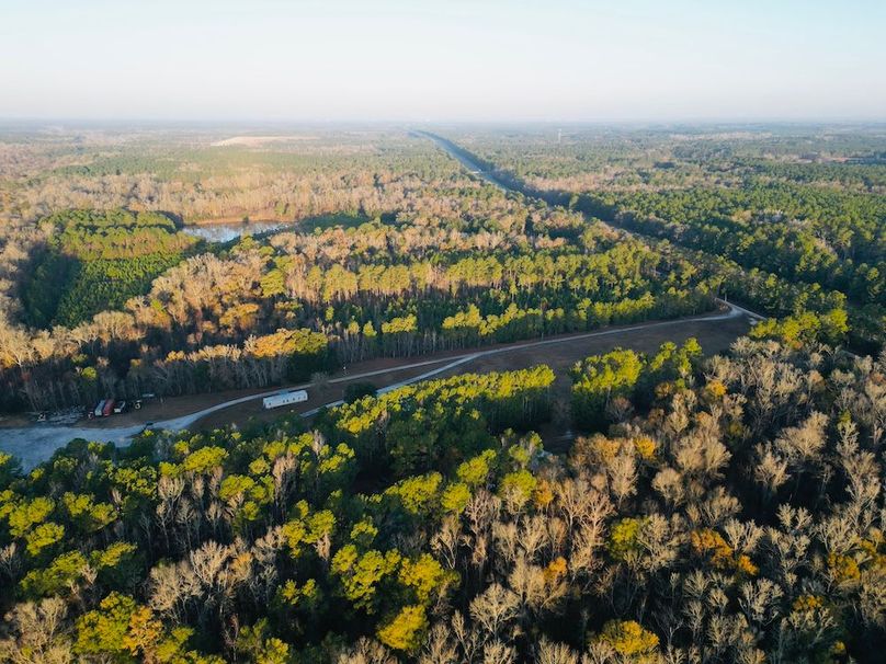 dji_fly_20251204_192546_17_1766581545718_photo