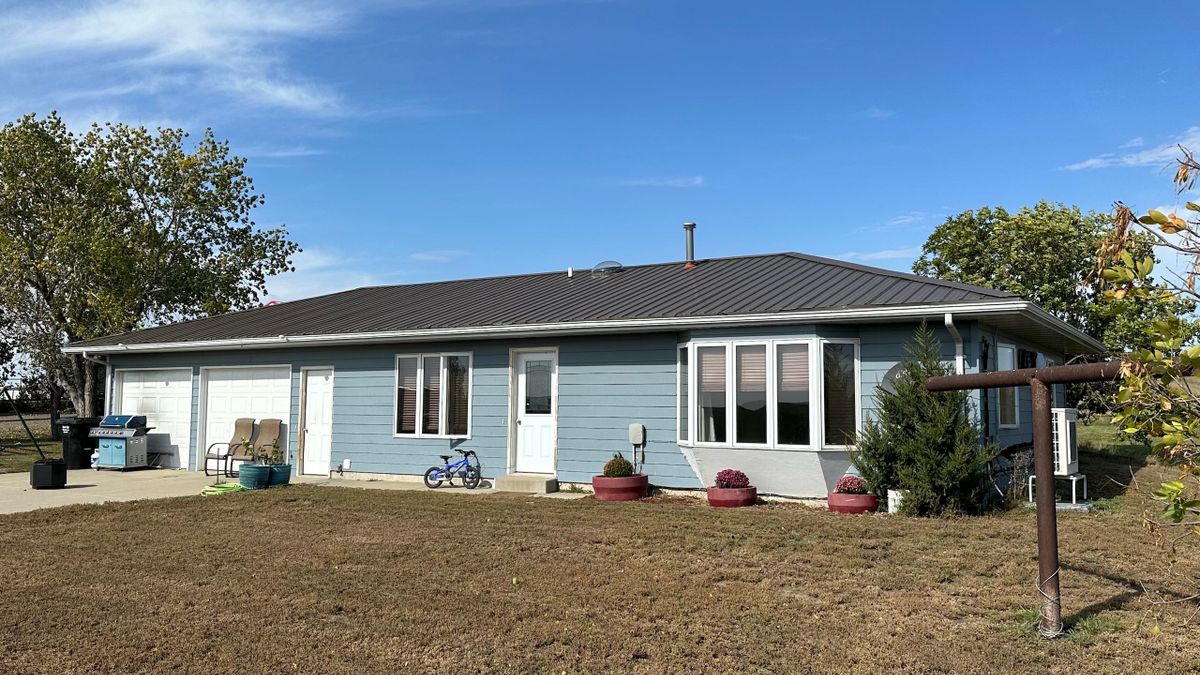 Picturesque Working Ranch And Feedlot In Scenic Pierre, SD Whitetail