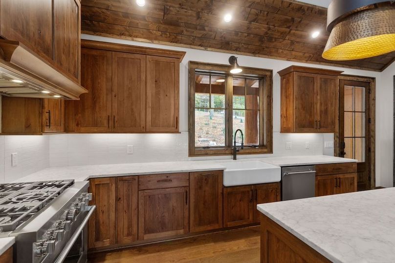 41-web-or-mls-6390 Golf Club Drvie-10