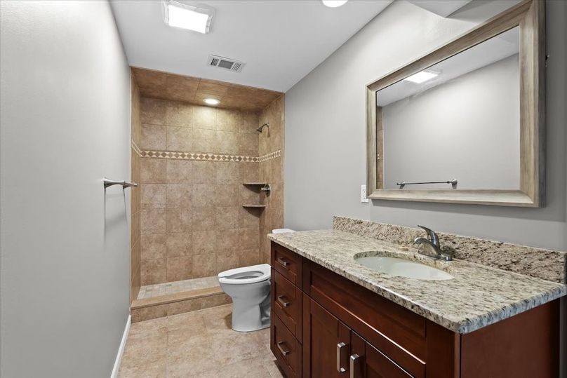 25-10932 Green Oaks Dr