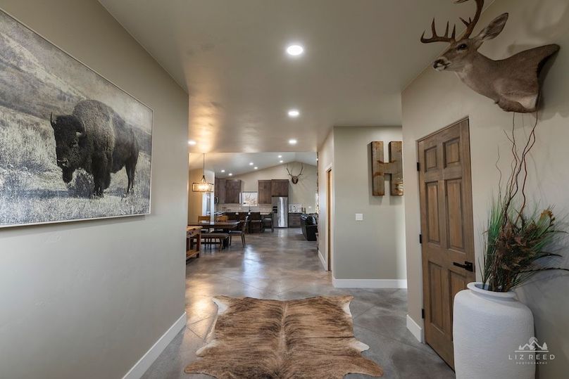 1809 Snaffle Bit Road-16