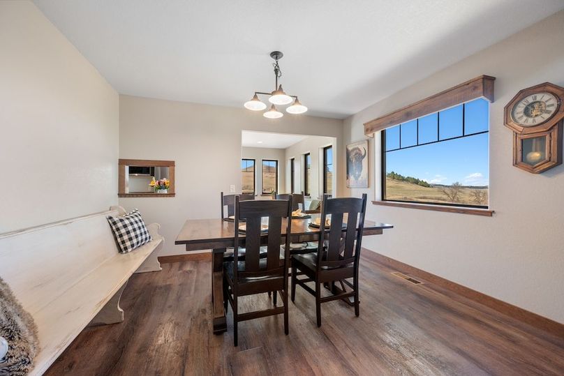 6 Dining Room
