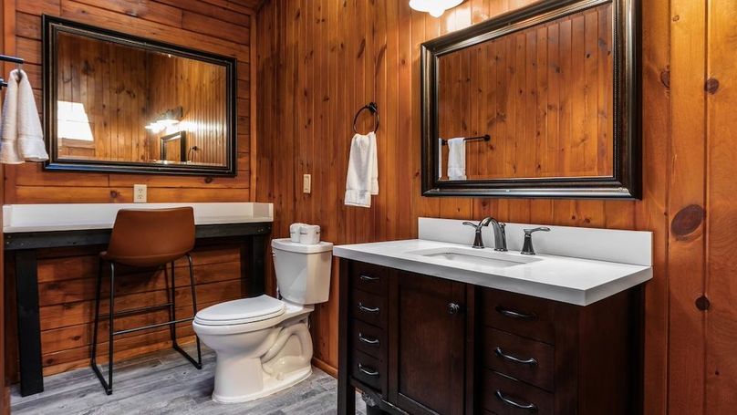 16-zj 21801 Sterling Rd045