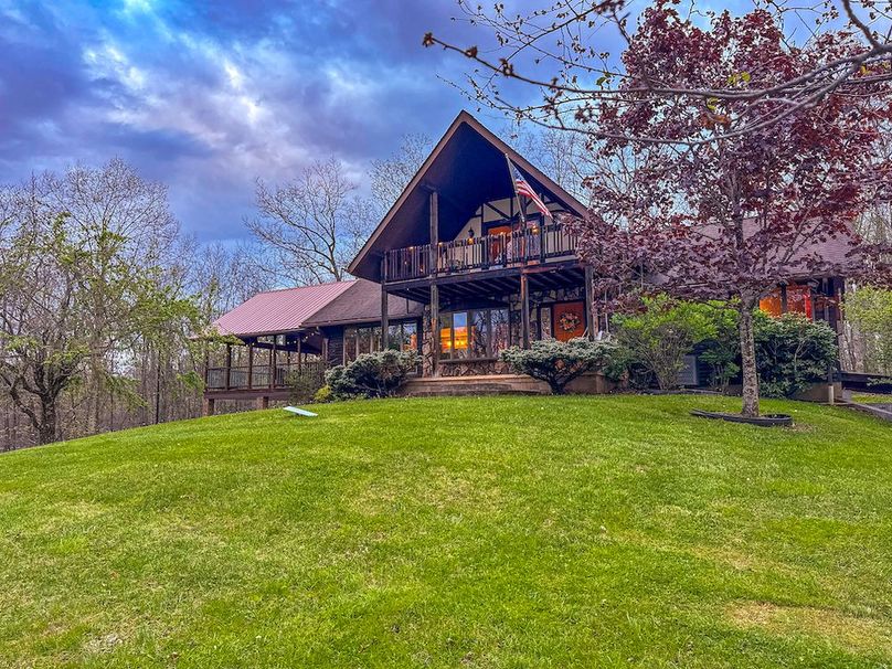 Calhoun, WV 132.84 AC Szegi 2-002