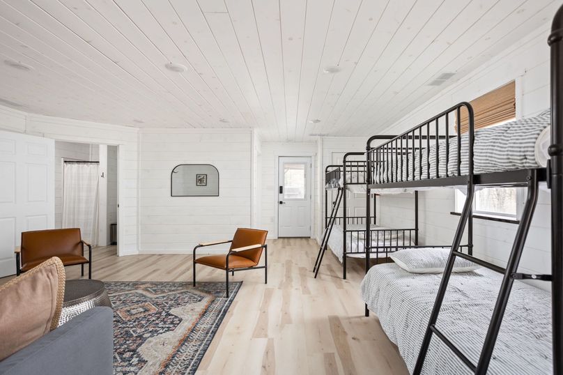 31-web-or-mls-6701 School House Ln-24