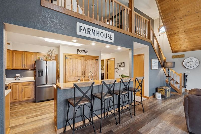 15-4800-Cub-Hollow-Rd-WindowStill